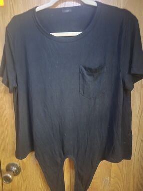 J Crew Women's Black Short-Sleeve Pocket T-Shirt.  Box 48L